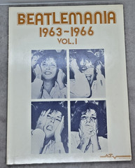 Beatlemania 1963-1966 Volume 1 Piano Guitar Songbook Sheet Music 1980 Beatles