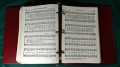 FAVORITE HYMNS OF PRAISE 3 Ring Binder Piano Accompaniment Hymnal – 500+ Songs