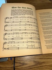 Folksong Festival 47 Favorites to Play, Irwin Silber 1967 TJ 932 Scholastic