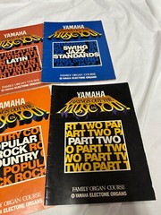 Lot of 6 Old Vintage Yamaha Organ Course Books Sheet Music Latin, Jazz, Broadway