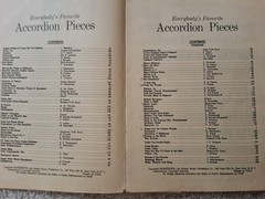 1939 “Everybody&rsquo;s Favorite Accordion Pieces » Songbook (Series No. 26)