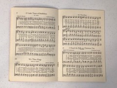 Lets Go Caroling Booklet – Lillenas Publishing Company – Twenty Christmas Carols