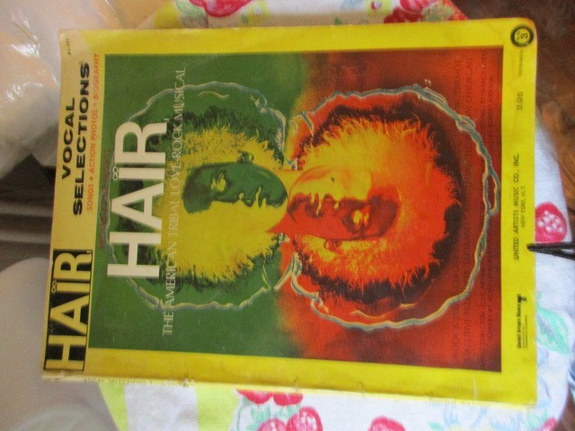 Vintage « Hair » The Rock Musical Songs,Vocals,Photos and more Book 1967/68. Fair
