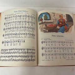 Voices Of The World Piano And Vocal Music Hardcover Book Vintage 1958 Nice