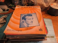 Huge lot of vintage sheet/piano/guitar music 1920&rsquo;s to 1990&rsquo;s Read Description