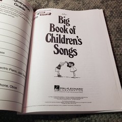 Big Book of Children&rsquo;s Songs Songbook EZ Play Today 239 Hal Leonard P/V/G