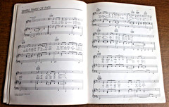 LOT OF 2 BOB DYLAN SONGBOOKS: GREATEST HITS; BLOOD ON THE TRACKS – WORDS & MUSIC
